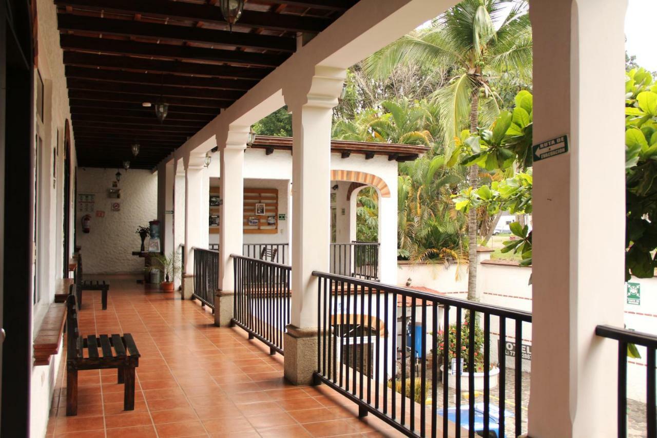 Casa Bourbon Hotel Retalhuleu Esterno foto
